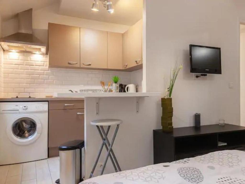 Le Studio - Hyper Centre De Fontainebleau - Proche Insead Kültér fotó
